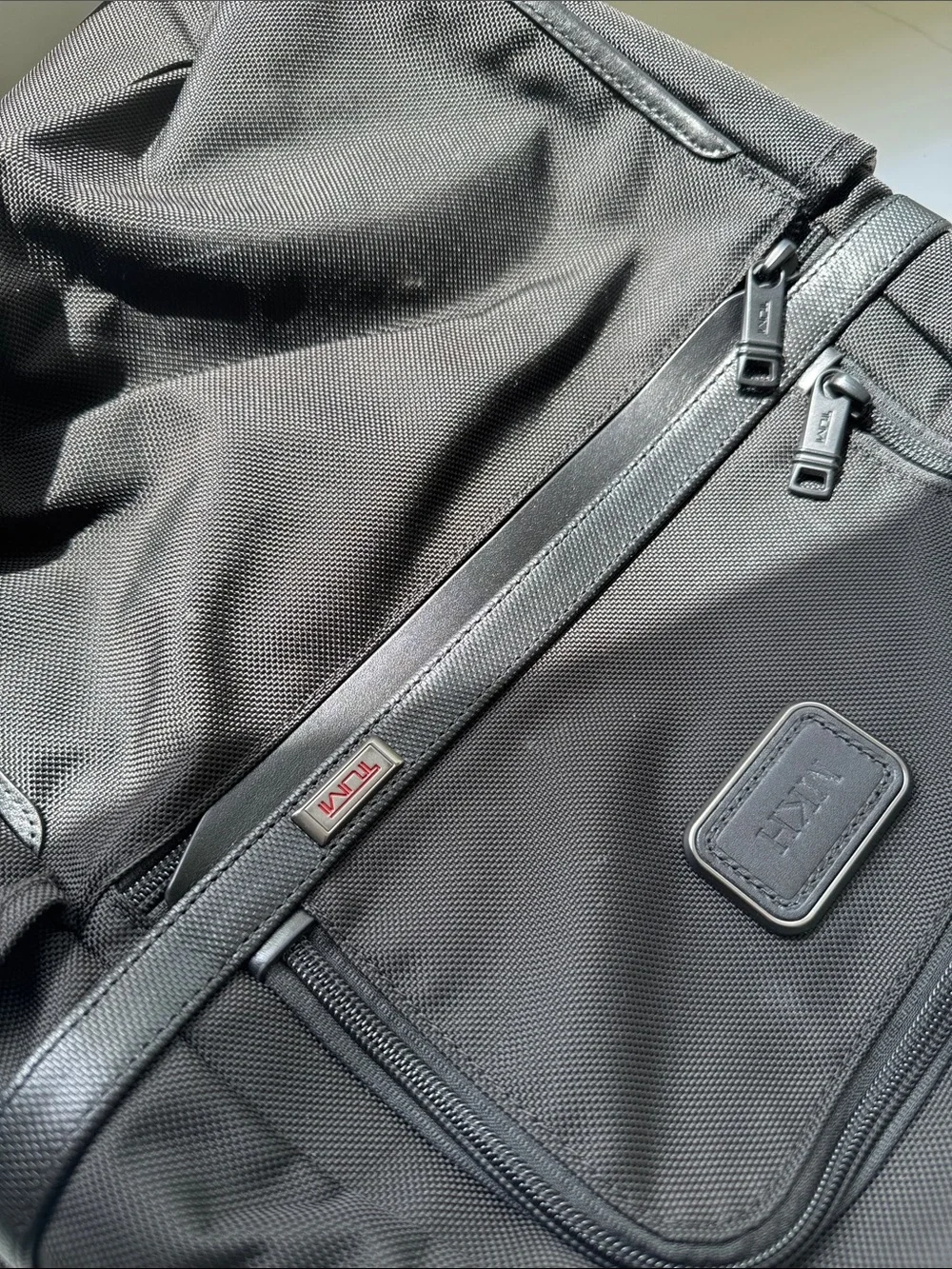 Tumi Black Men's Backpack - Sleek Travel & Work Pack Alpha